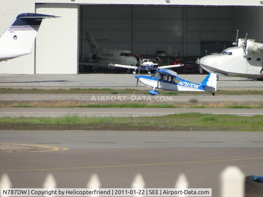 N787DW, 2000 American Champion 7GCAA Citabria C/N 445-2000, Rolling out after landing on runway 27R