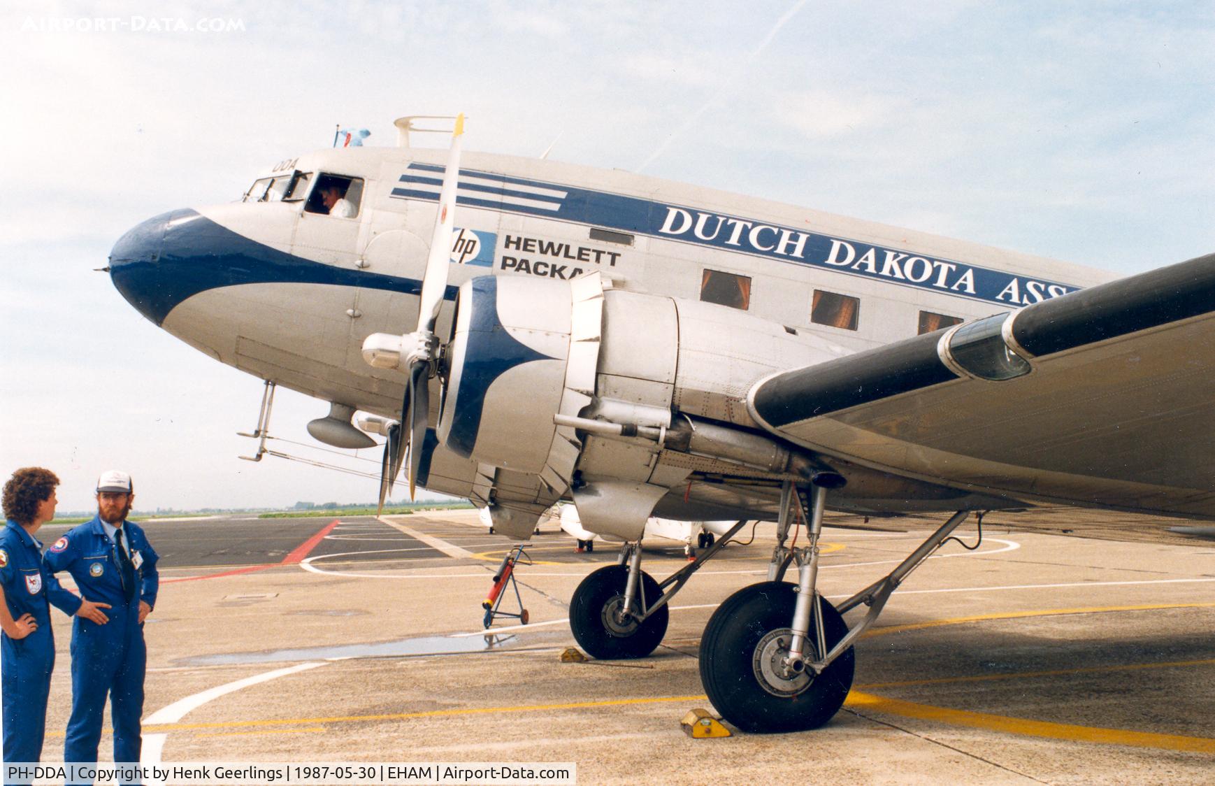 PH-DDA, 1943 Douglas C-47A-70-DL Skytrain C/N 19109, DDA - Dutch Dakota Association , Schiphol - Oost , 1987