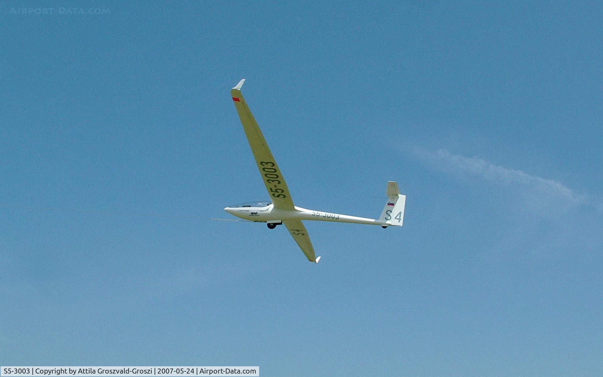 S5-3003, Glaser-Dirks DG-303 Elan C/N Not found S5-3003, Szatymaz Airfield - Hungary
