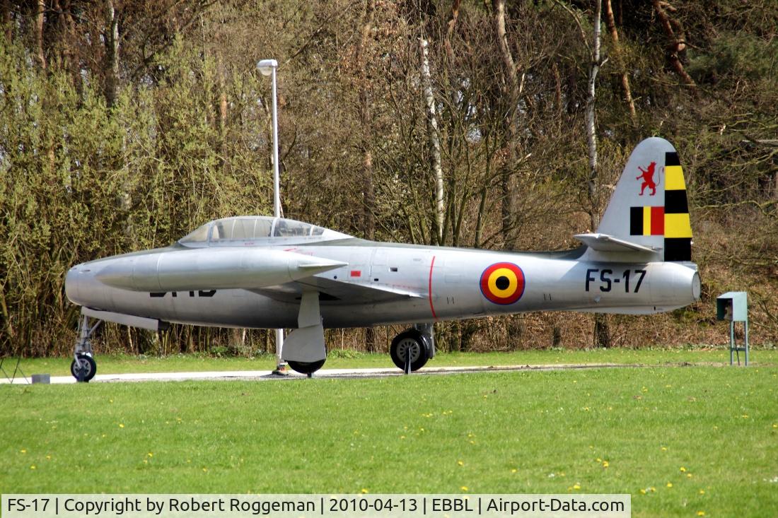 FS-17, Republic F-84E Thunderjet C/N 2335-1366, Preserved Kleine-Brogel Air Museum.DMB Lt Kol Vl.DUMONCEAU DE BERGENDAL