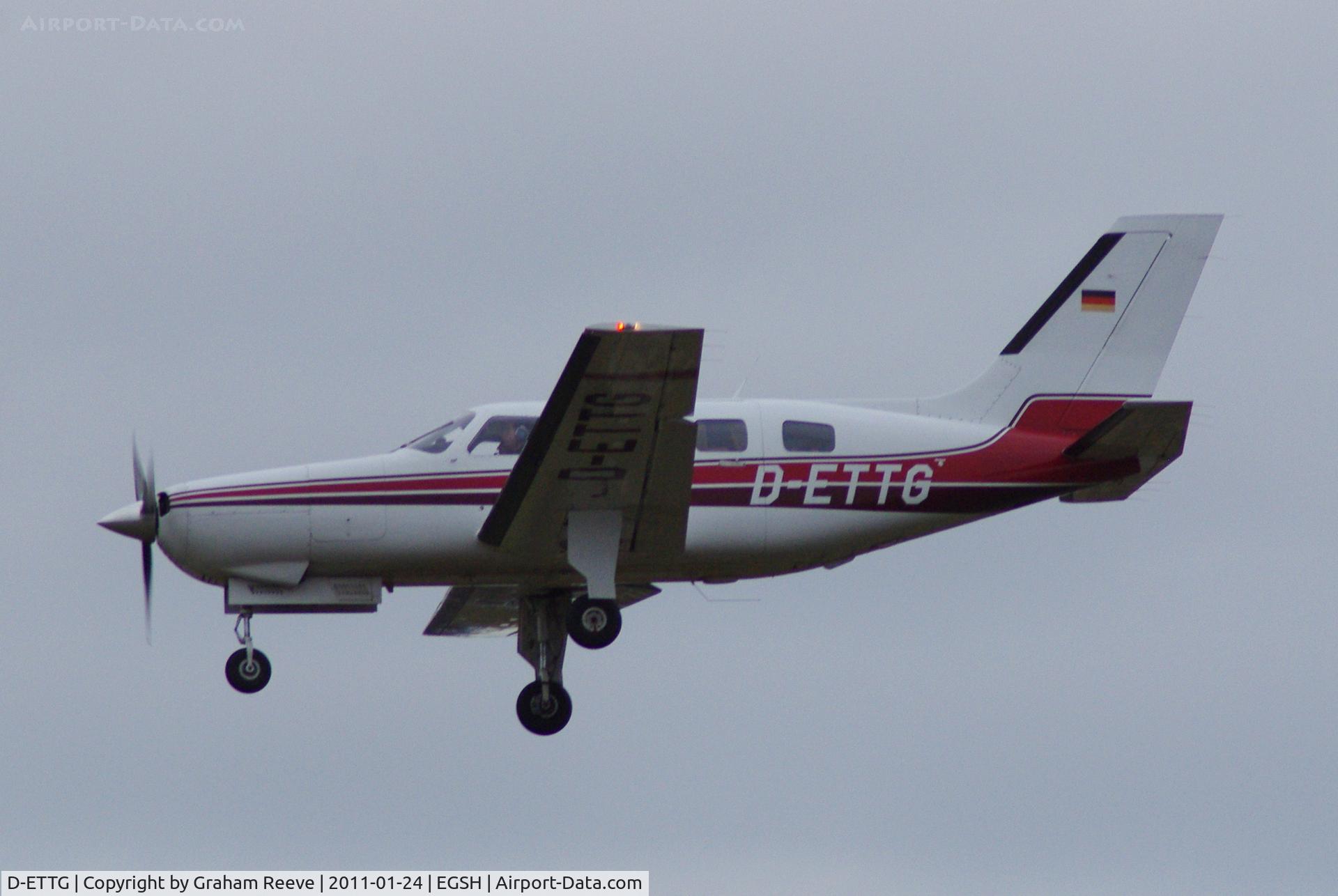 D-ETTG, 1985 Piper PA-46-310P Malibu Malibu C/N 46-8508079, Landing at Norwich.