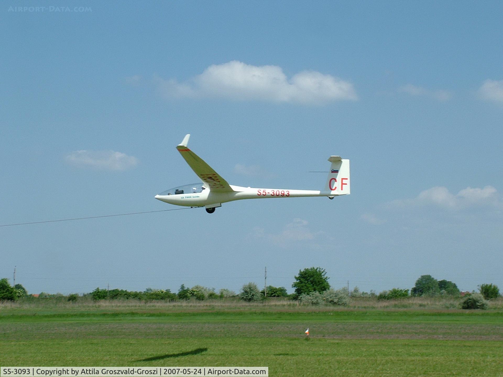 S5-3093, Glaser-Dirks DG-100 Elan C/N E-41, Szatymaz Airfield - Hungary.
