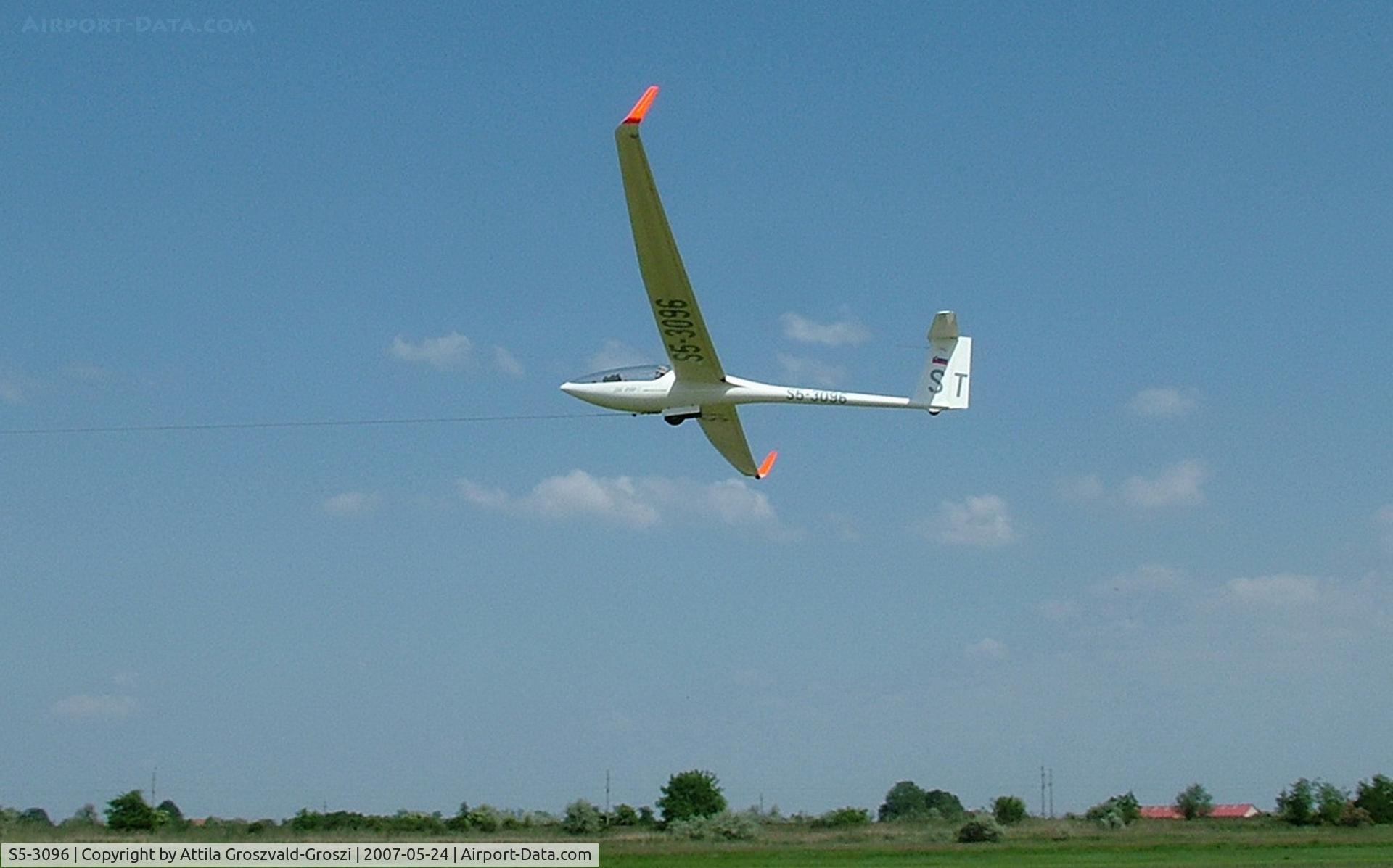 S5-3096, Glaser-Dirks DG-800S C/N Not found S5-3096, Szatymaz Airfield - Hungary.