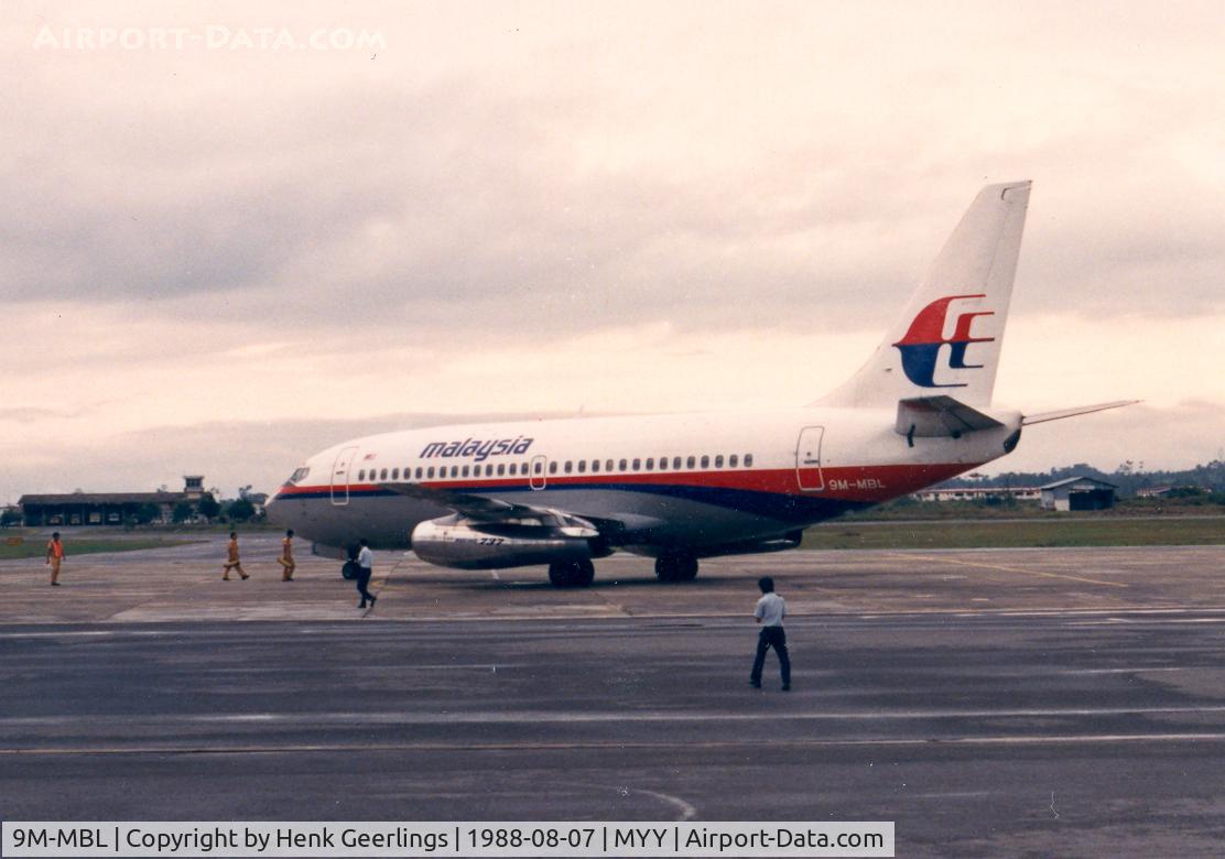 9M-MBL, 1985 Boeing 737-2H6 C/N 23320, Malaysia , B737 at Miri  , Aug '88