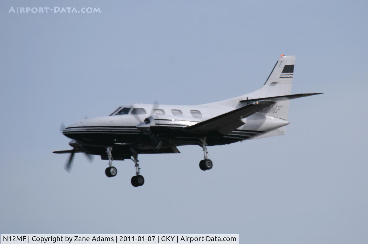 N12MF, 1981 Swearingen SA-226T Merlin IIIB C/N T-417, 2011 Cotton Bowl game day traffic landing at Arlington Municipal Airport