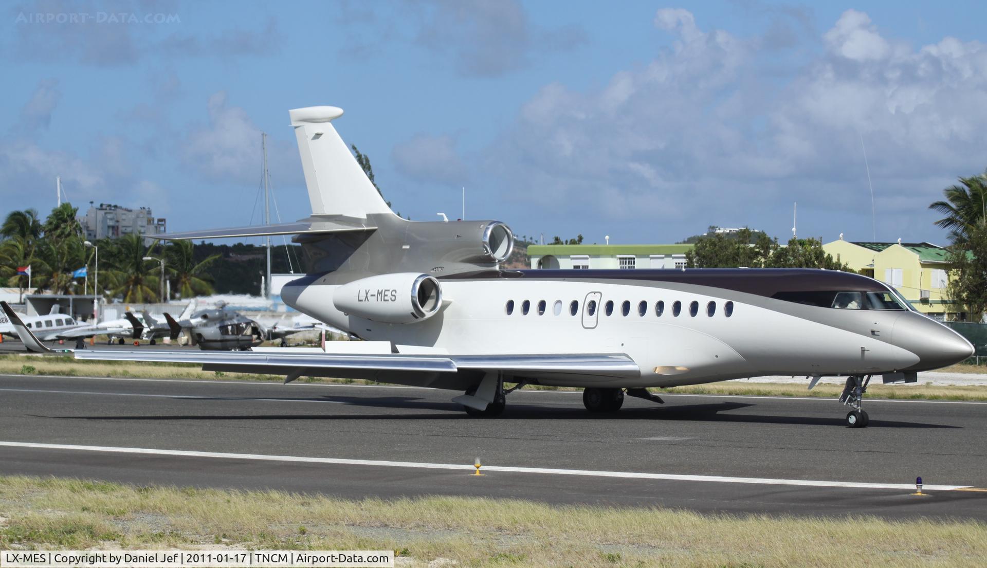 LX-MES, 2010 Dassault Falcon 7X C/N 097, LX-MES just landed at TNCM