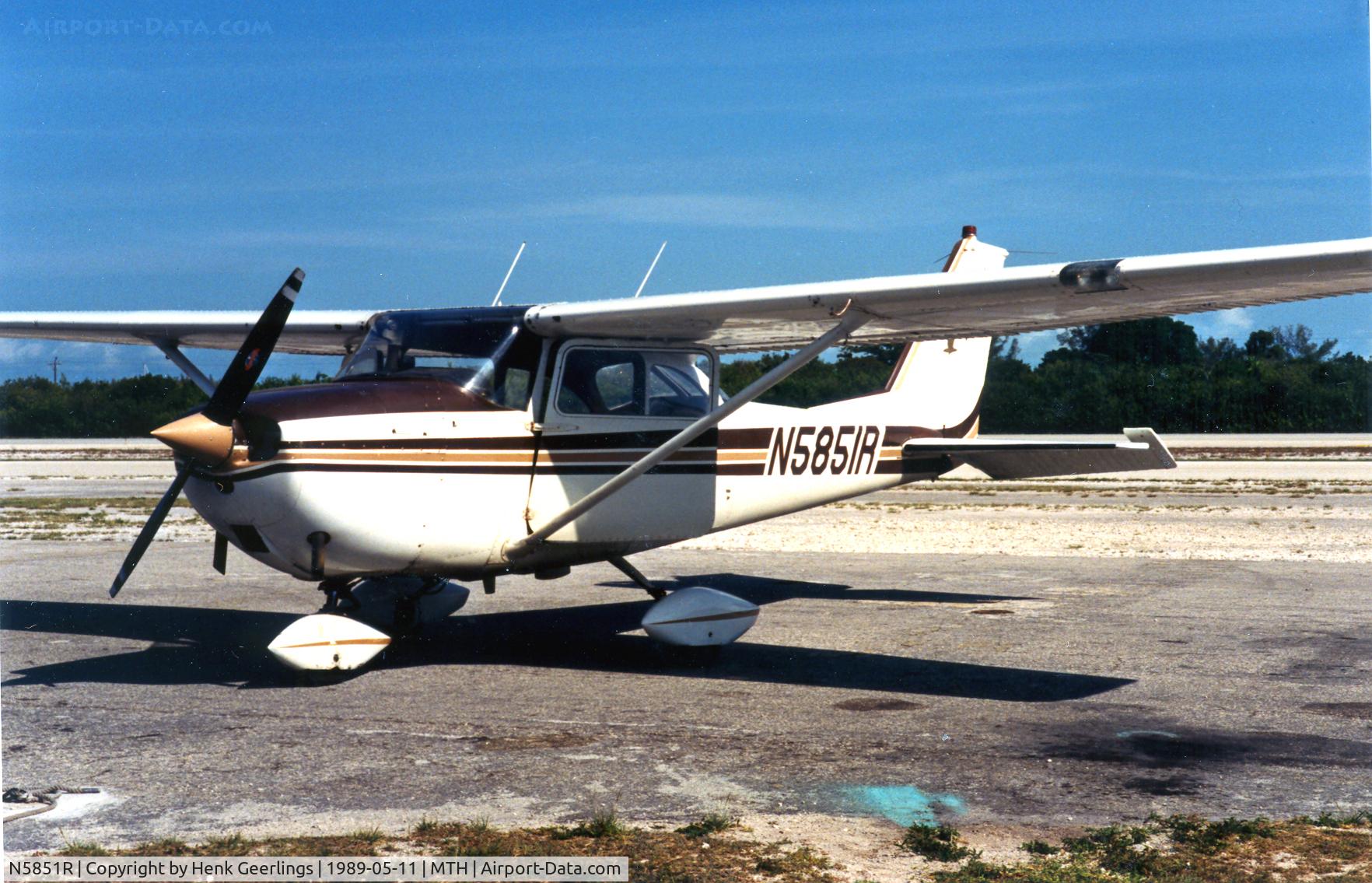 N5851R, 1965 Cessna 172G C/N 17253520, Sightseeing flight Key West Florida , May '89