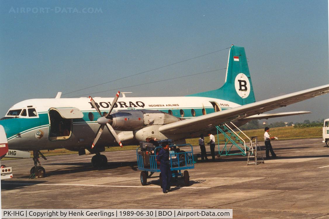 PK-IHG, 1968 Hawker Siddeley HS.748 Series 2A C/N 1627, Bouraq ready for the flt to YOK