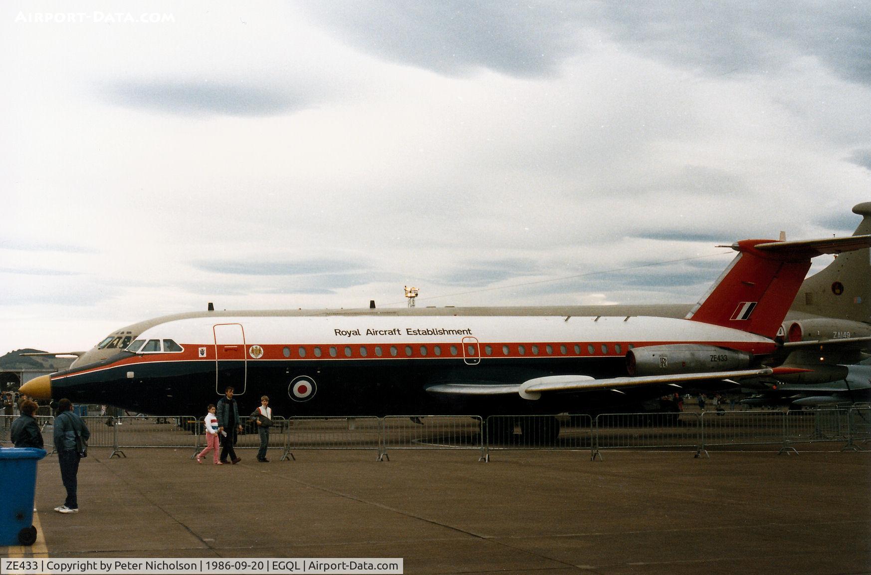 ZE433, 1972 BAC 111-479FE One-Eleven C/N BAC.245, One Eleven 479FE of the Royal Aircraft Establishment at Bedford on display at the 1986 RAF Leuchars Airshow.