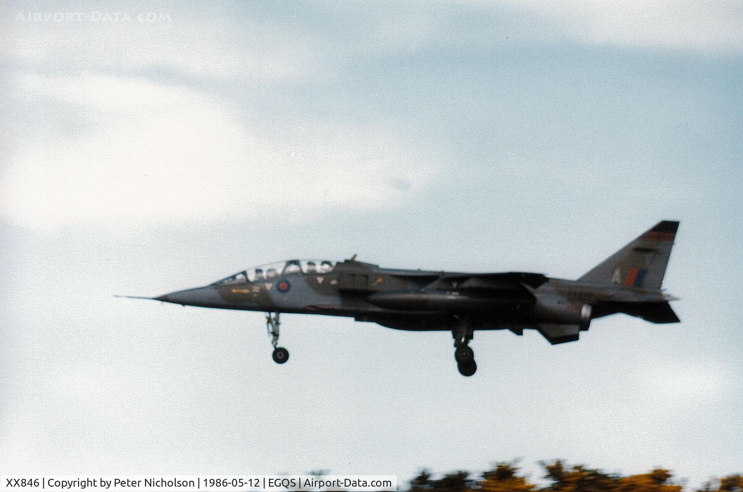 XX846, 1975 Sepecat Jaguar T.2 C/N B.34, Jaguar T.2 of 226 Operational Conversion Unit on final approach to Runway 23 at RAF Lossiemouth in May 1986.
