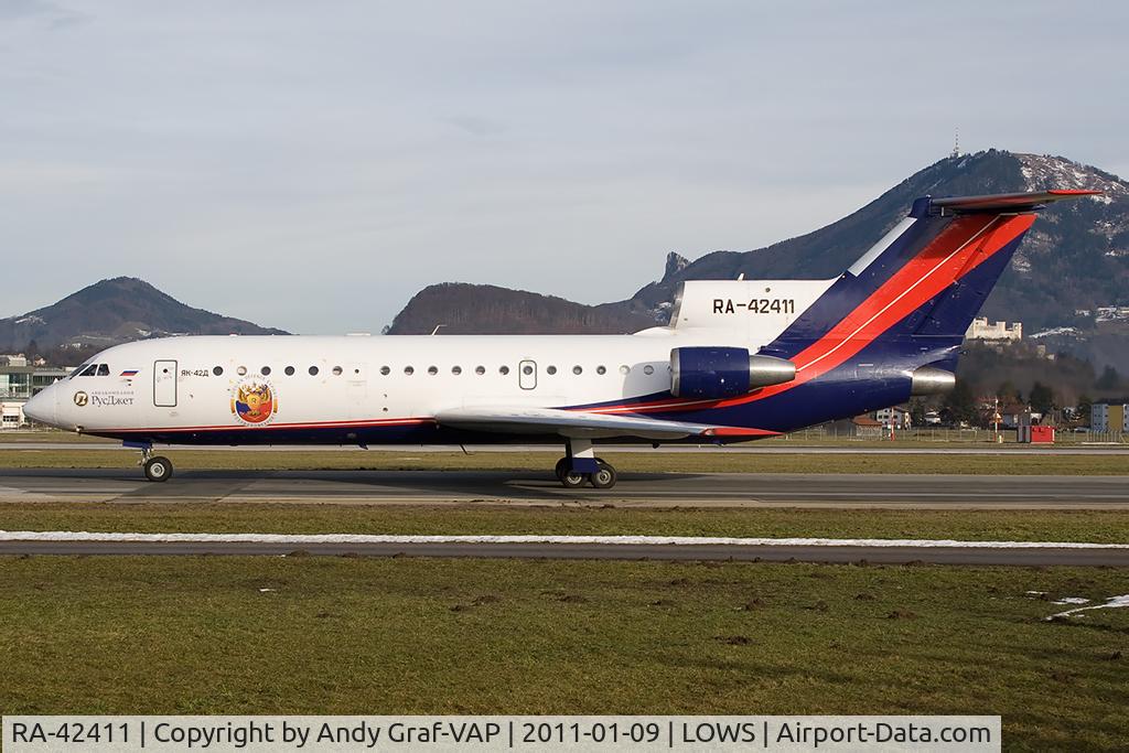 RA-42411, 1992 Yakovlev Yak-42D C/N 4520421219043, Rusjet Y42
