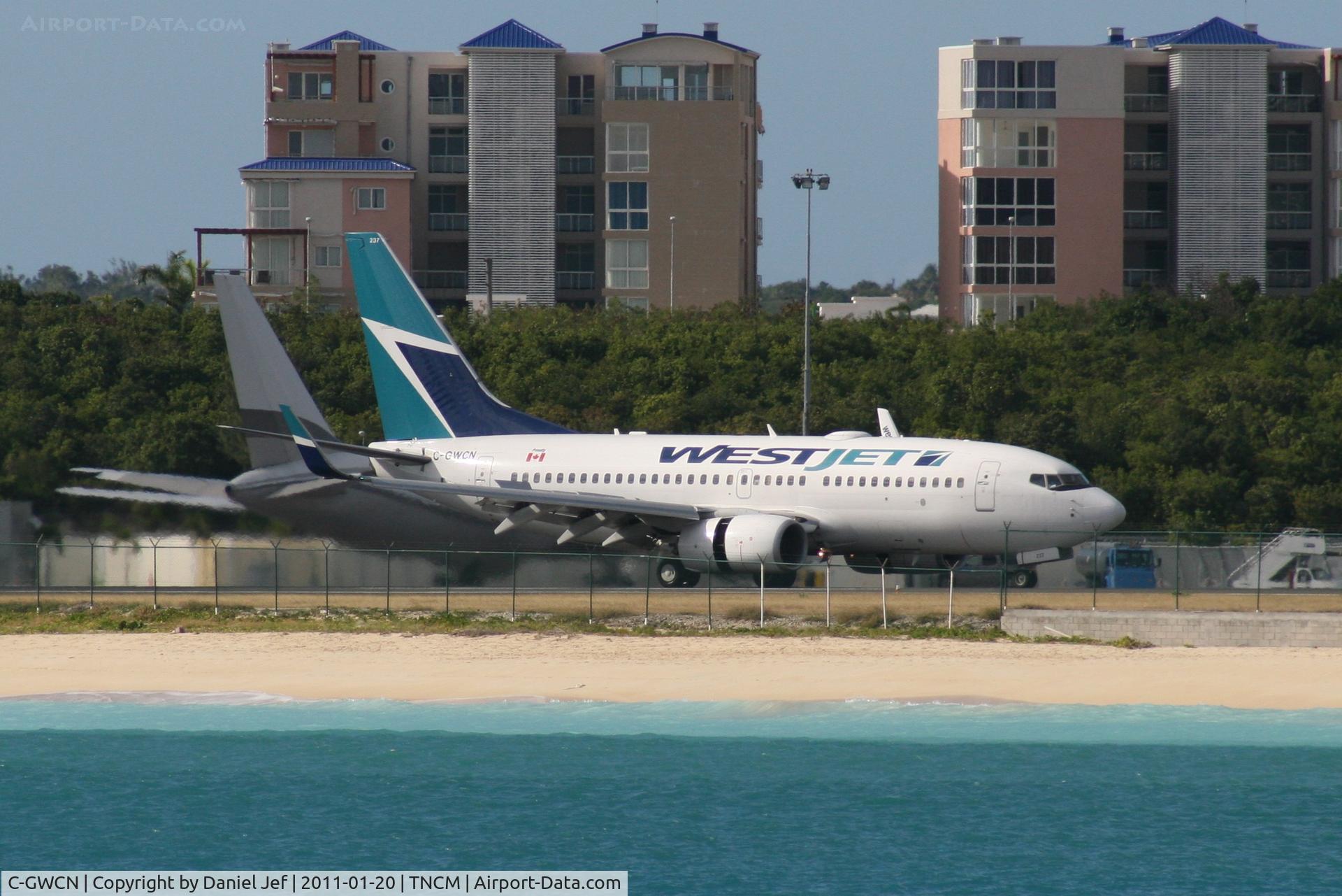 C-GWCN, 2005 Boeing 737-7CT C/N 34157, C-GWCN landing at TNCM
