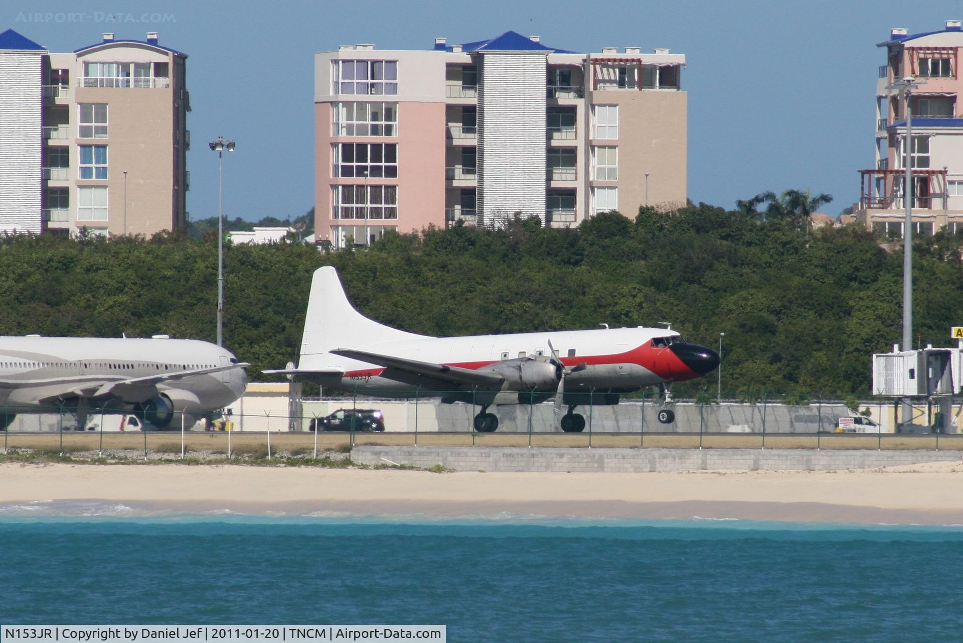N153JR, 1953 Convair 440-38 Metropolitan C/N 117, N153JR landing at TNCM