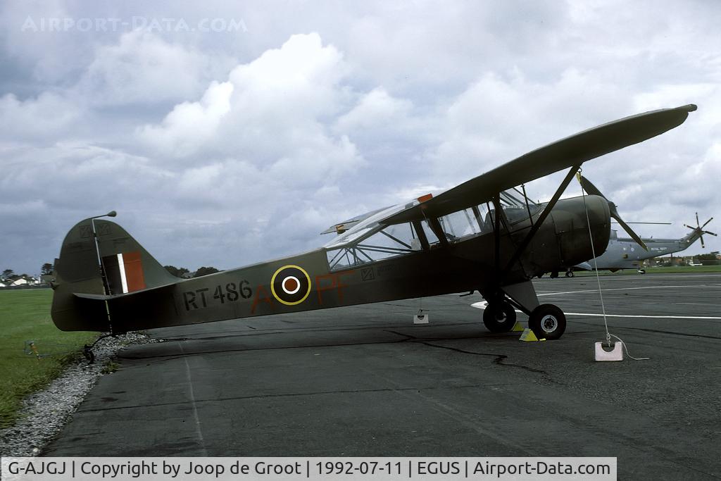 G-AJGJ, 1944 Taylorcraft J Auster 5 C/N 1147, warbird at the Lee on Solent open house.