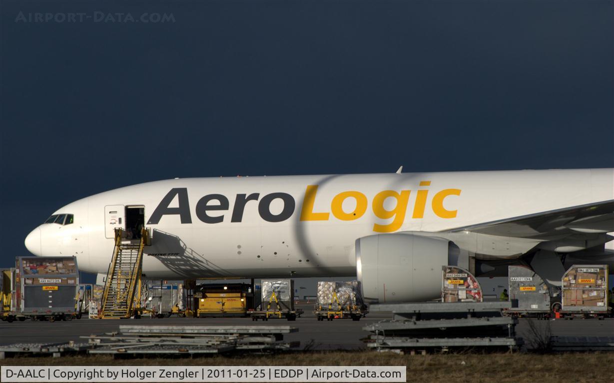 D-AALC, 2009 Boeing 777-FZN C/N 36003, Beautiful sunlight on DHL Air Hub LEJ