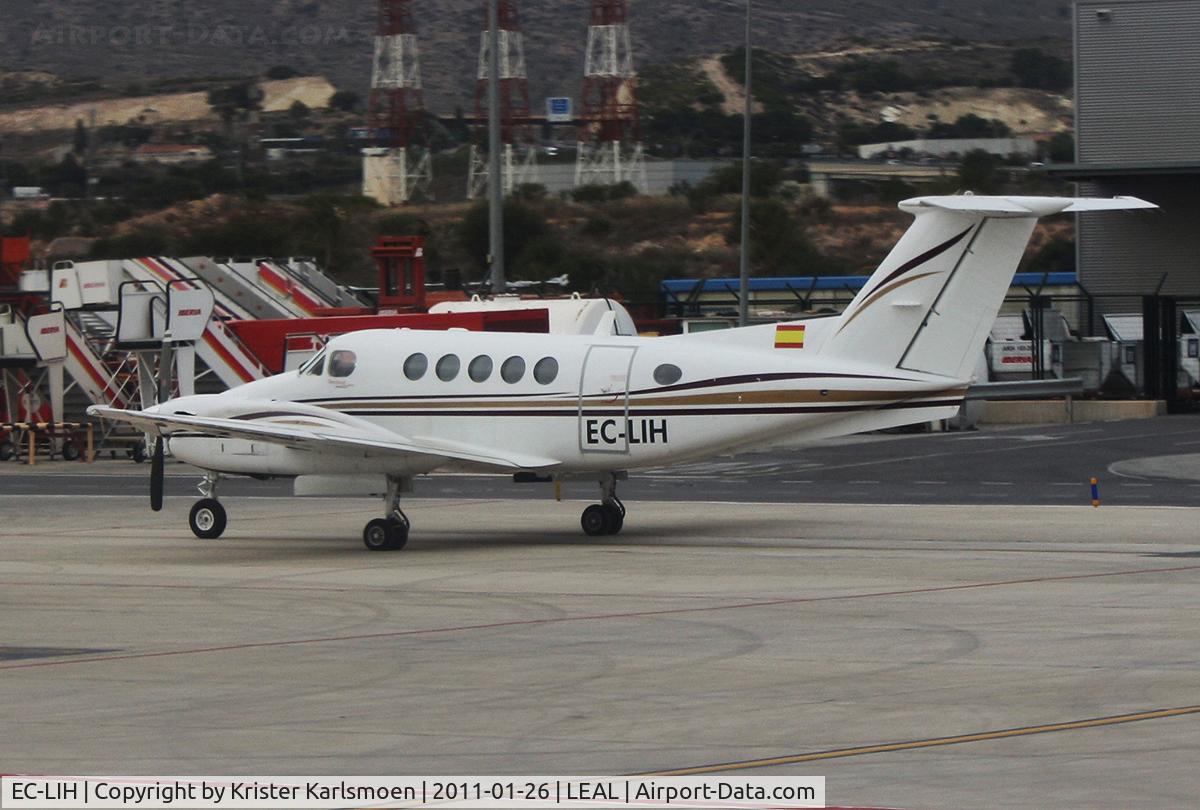 EC-LIH, 2010 Hawker Beechcraft B200GT King Air C/N BY-102, Parked at Alicante.