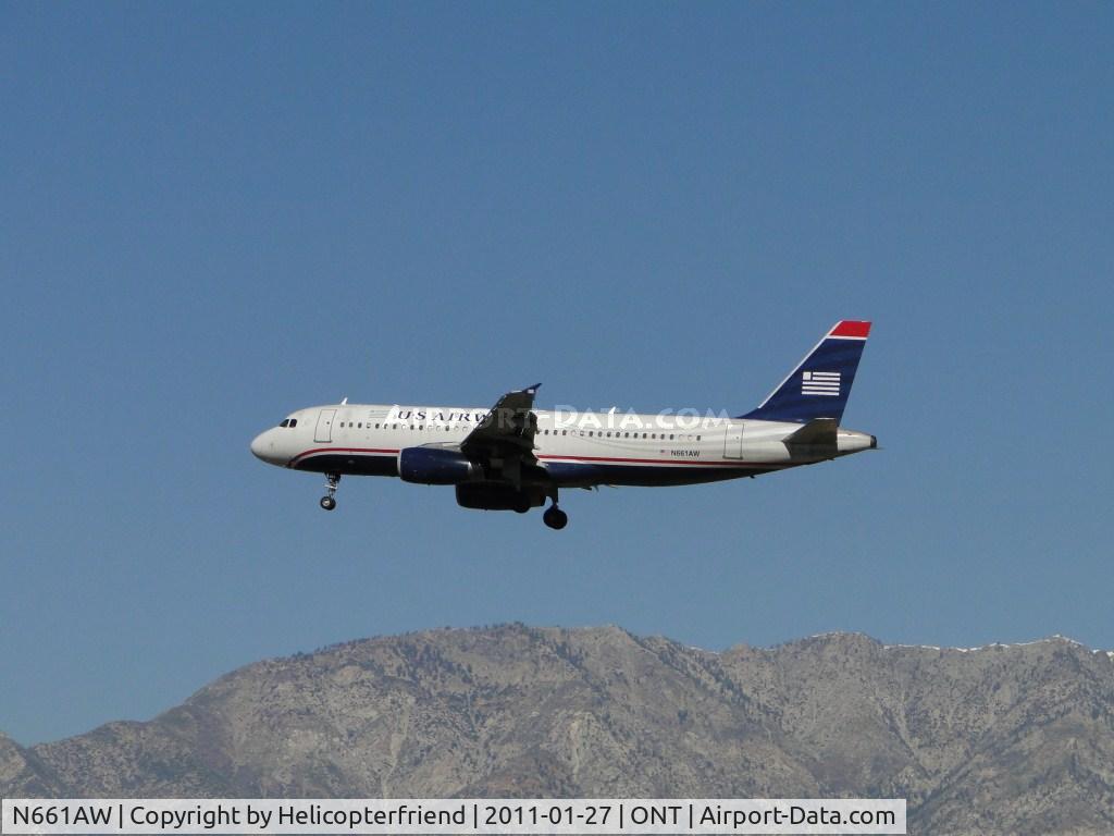 N661AW, 2000 Airbus A320-232 C/N 1284, On final to runway 26R