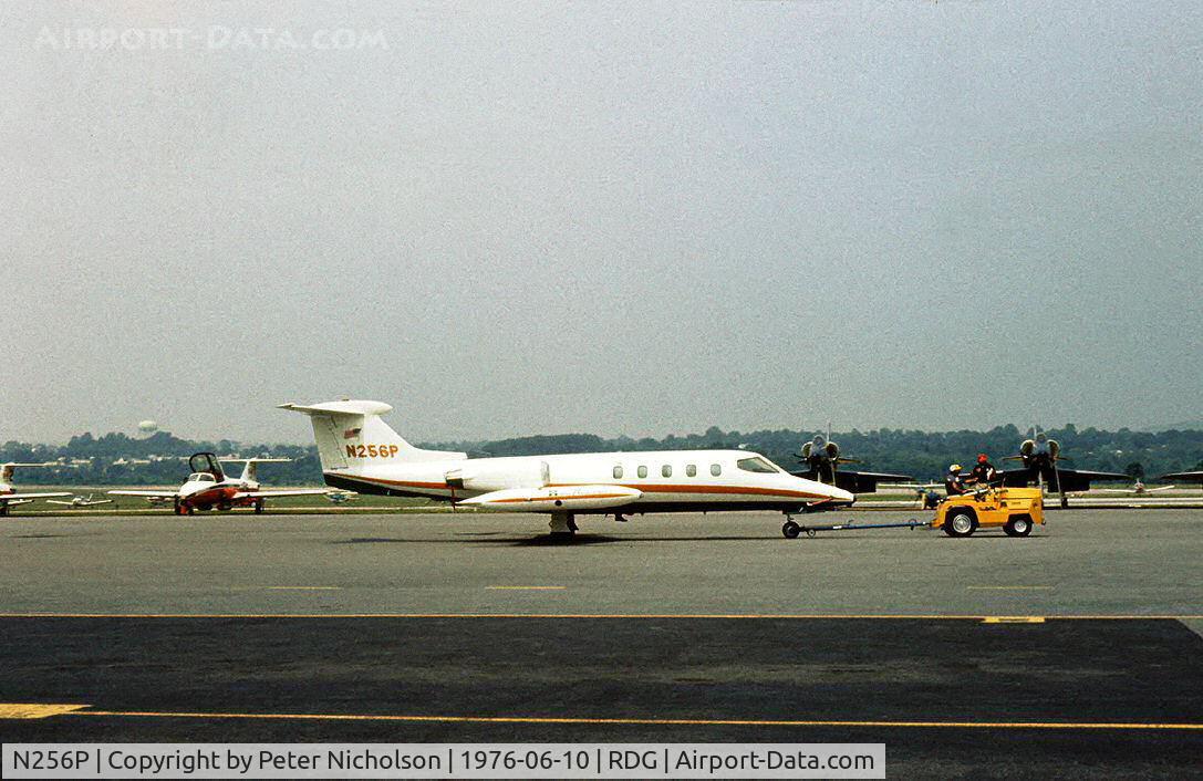 N256P, 1968 Learjet 25 C/N 25-006, Learjet 25 demonstrator attended the 1976 Reading Airshow following attendance at the Hannover Airshow in Germany in May 1976.