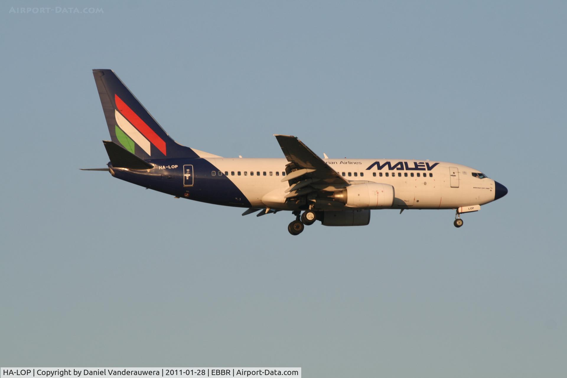 HA-LOP, 2004 Boeing 737-7Q8 C/N 29354, Flight MA600 is descending to RWY 02