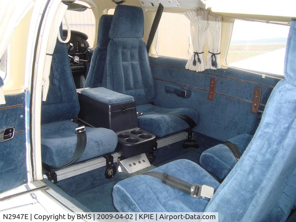 N2947E, 1979 Piper PA-32-300 Cherokee Six C/N 32-7940222, Inside seats