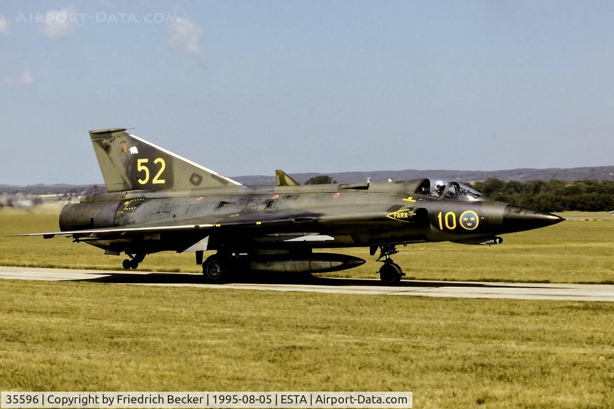 35596, 1969 Saab J-35J Draken C/N 35-596, taxying to the active