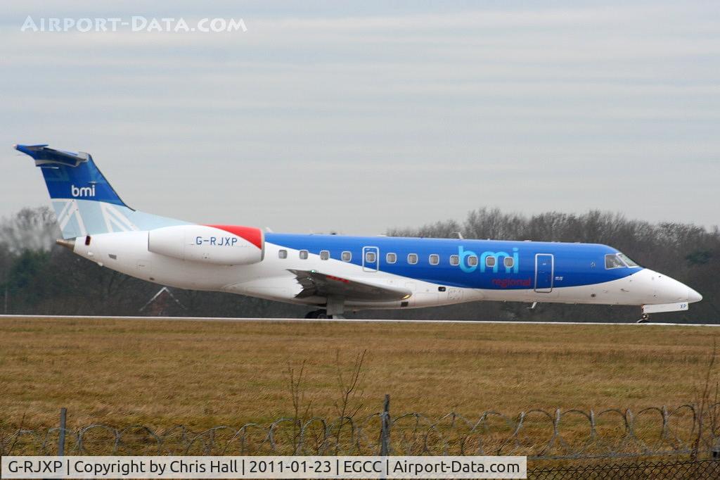 G-RJXP, 2001 Embraer ERJ-135ER (EMB-135ER) C/N 145431, BMI EMB-135 lining up on RW05L