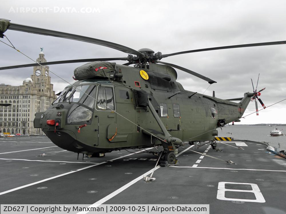 ZD627, 1984 Westland Sea King HC.4 C/N WA938, Sea King ZD627 on board HMS Illustrious