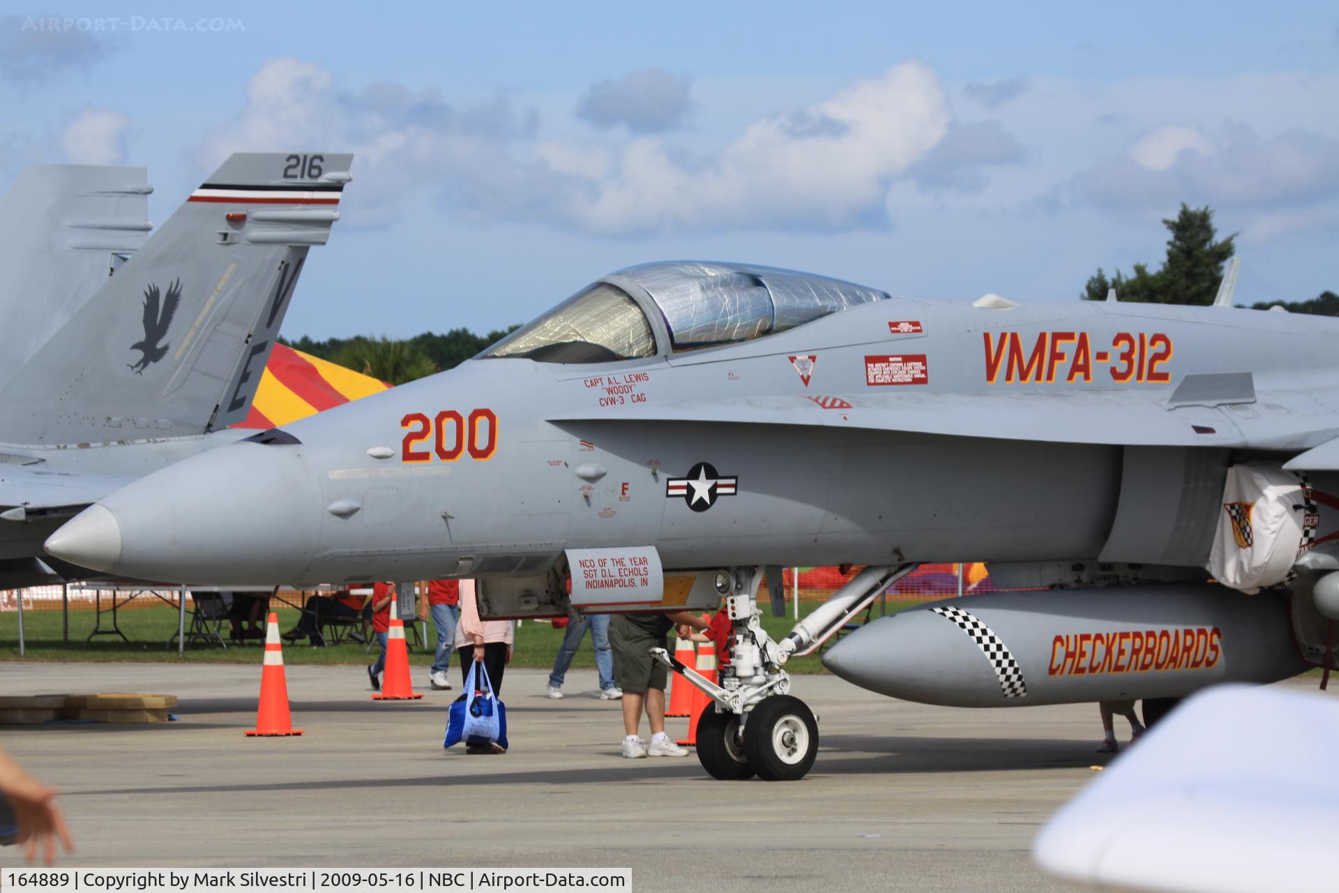 164889, McDonnell Douglas F/A-18C Hornet C/N 1221/C350, Static at Marine Corps Air Station Beaufort