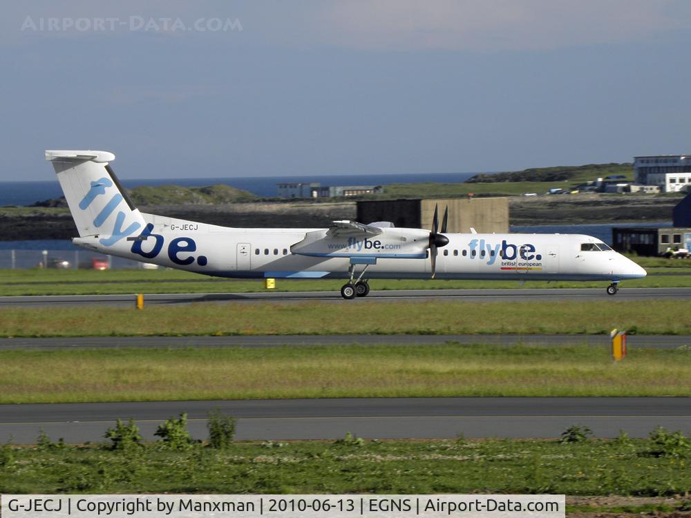 G-JECJ, 2005 De Havilland Canada DHC-8-402Q Dash 8 C/N 4110, Departing IOM