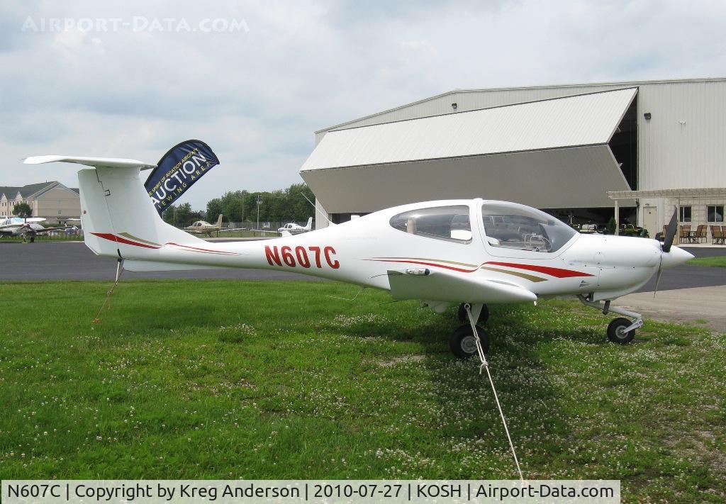 N607C, 2001 Diamond DA-40-180 Diamond Star C/N 40068, EAA AirVenture 2010