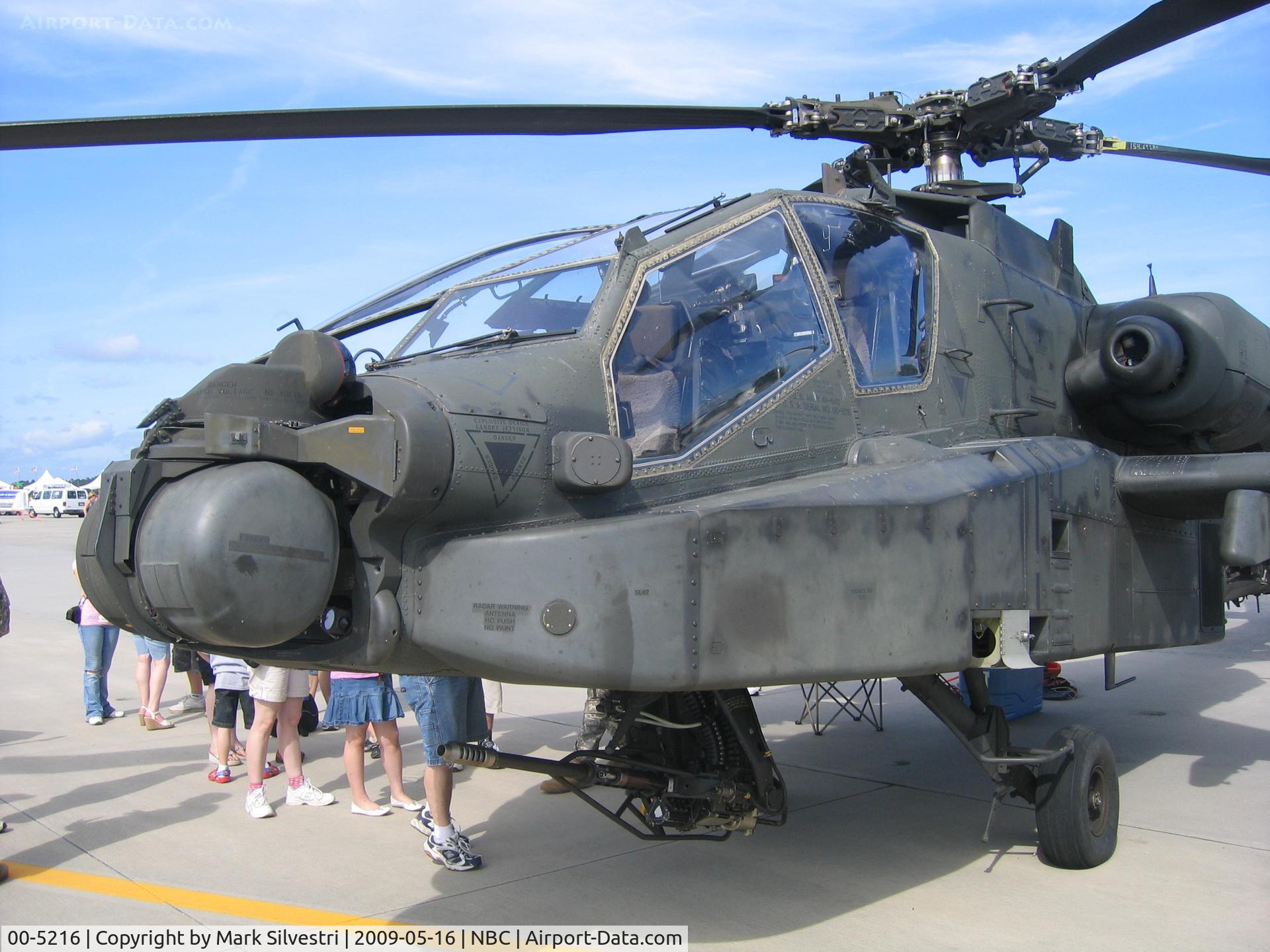 00-5216, Boeing AH-64D Longbow Apache C/N PVD216, Static at Marine Corps Air Station Beaufort