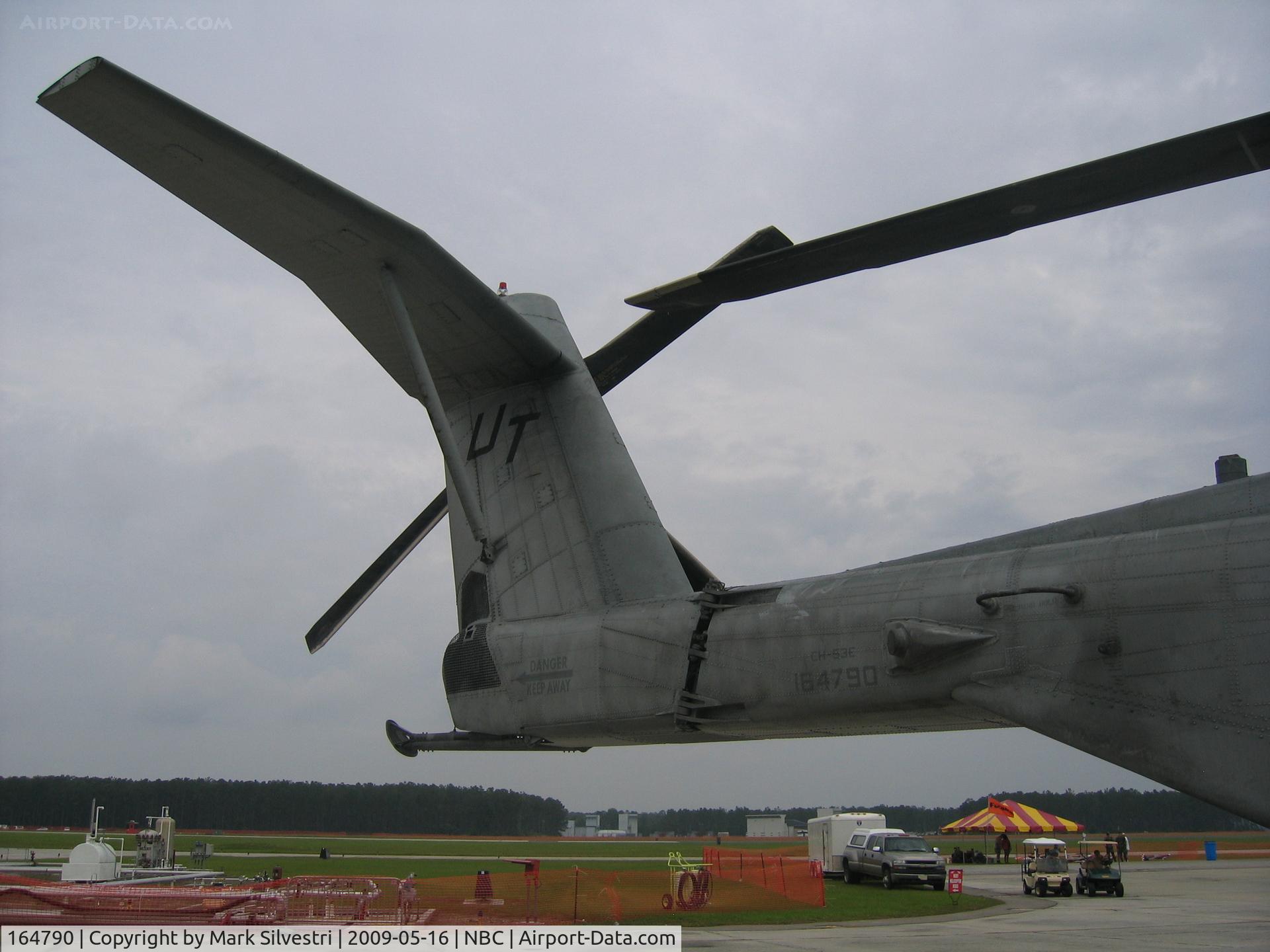 164790, Sikorsky CH-53E Super Stallion C/N 65-633, Static at Marine Corps Air Station Beaufort