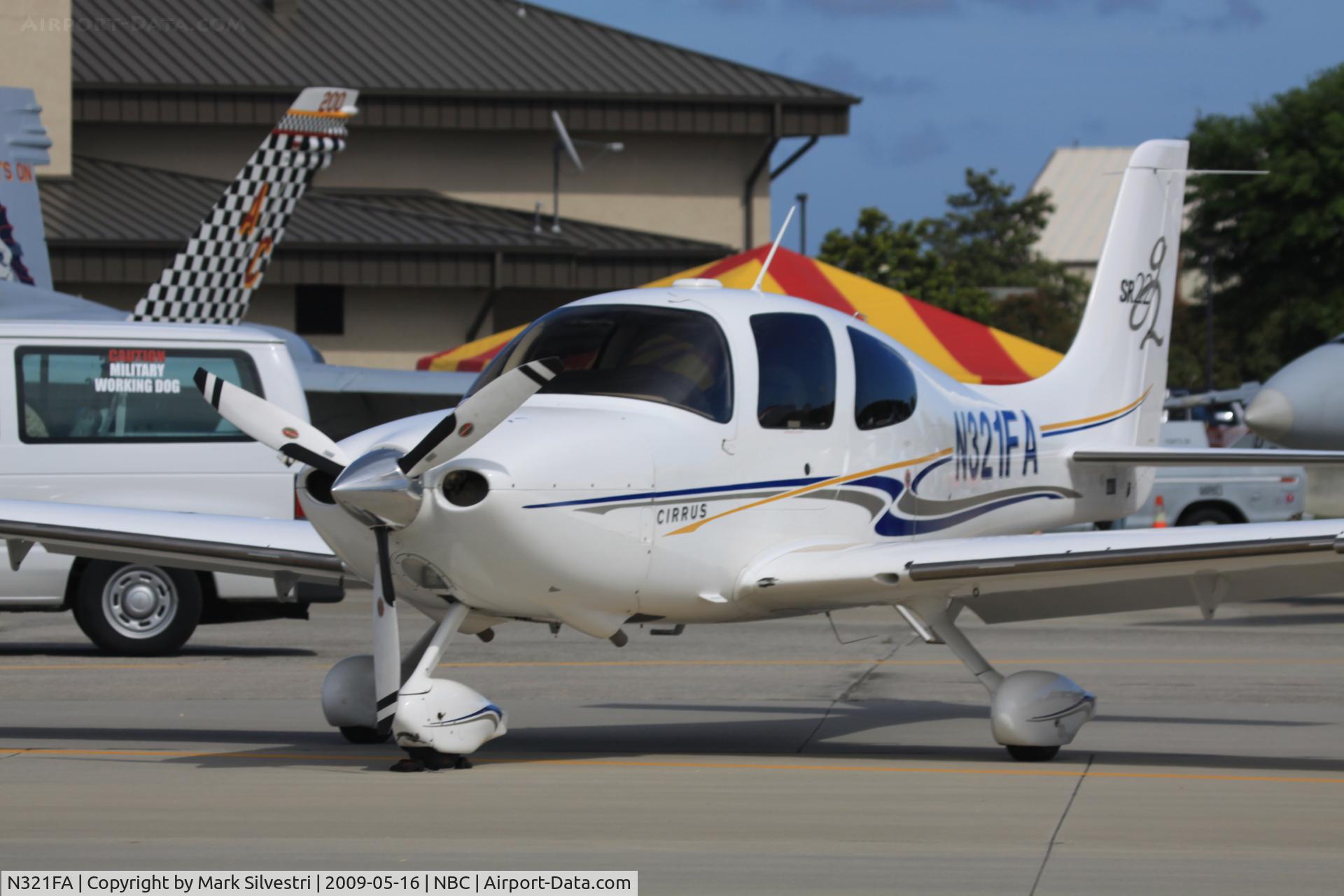 N321FA, 2004 Cirrus SR22 C/N 0824, Static at Marine Corps Air Station Beaufort