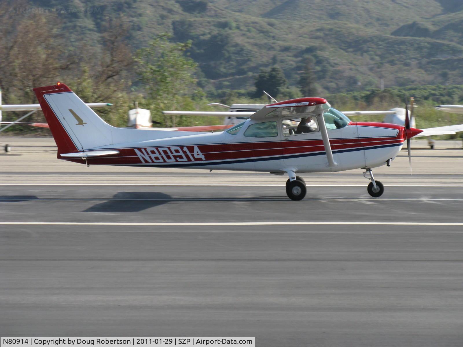 N80914, 1976 Cessna 172M C/N 17266799, 1976 Cessna 172M, Lycoming O-320 150 Hp, takeoff roll Rwy 22