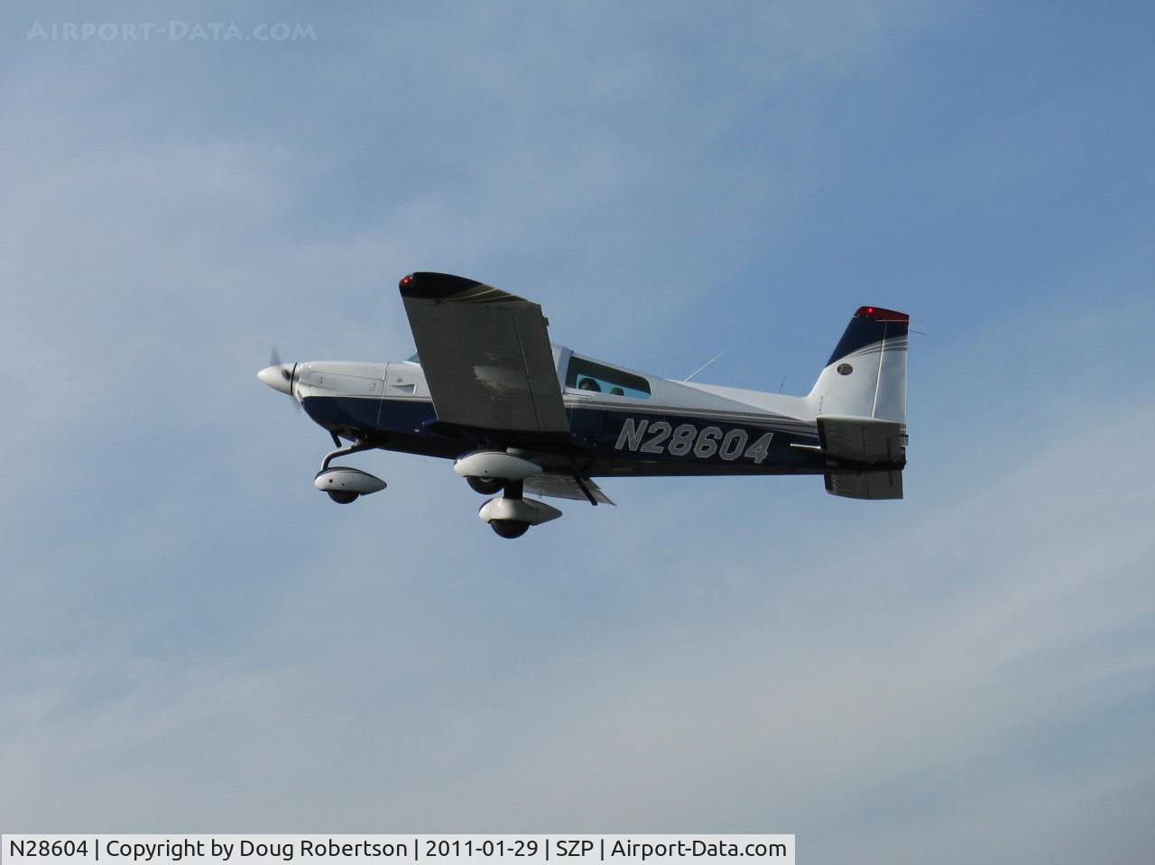 N28604, 1978 Grumman American AA-5B Tiger C/N AA5B0701, 1978 Grumman American AA-5B TIGER, Lycoming O&VO-360 180 Hp, takeoff climb Rwy 22