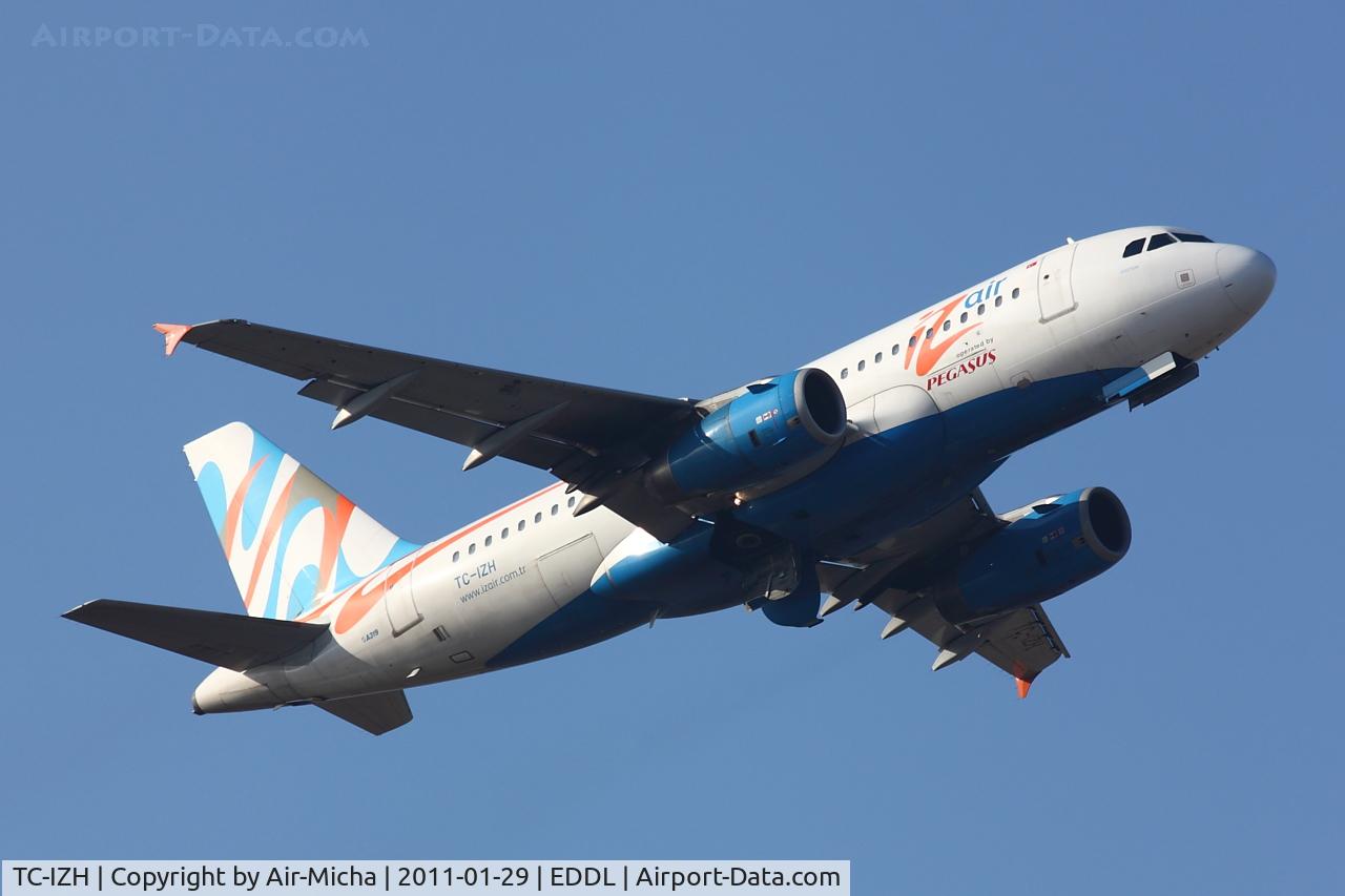 TC-IZH, 2005 Airbus A319-132 C/N 2452, Izair