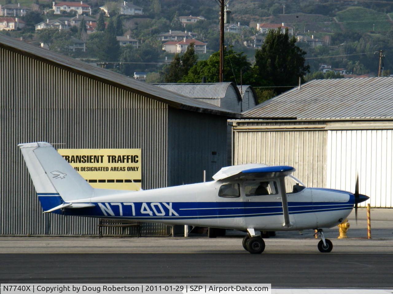 N7740X, 1960 Cessna 172B C/N 17248240, 1960 Cessna 172B, Continental O-300 145 Hp, taxi