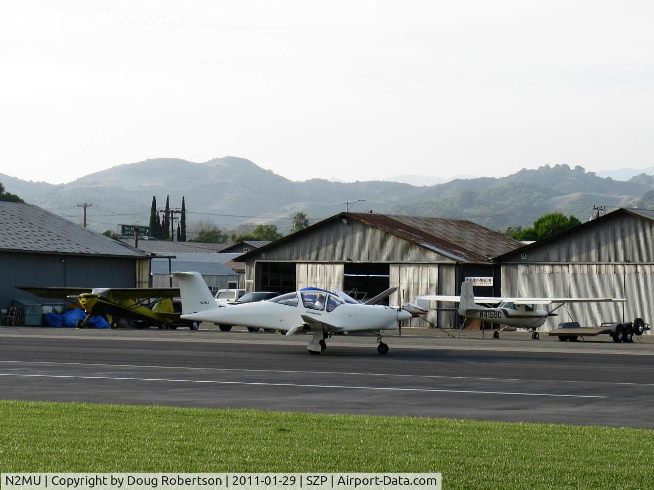 N2MU, 2002 Garrison Melmoth 2 C/N 1, 2002 Garrison MELMOTH 2, Continental TSIO-360 Turbo-supercharged 220 Hp, Note Fowler trailing-edge wing flaps deployed, taxi after landing