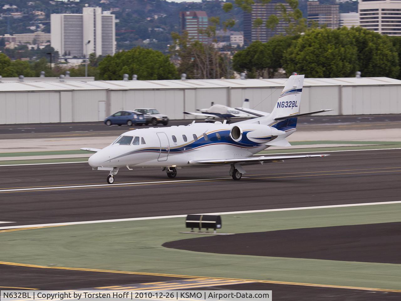 N632BL, 2001 Cessna 560XL Citation Excel C/N 560-5171, N632BL departing from RWY 21