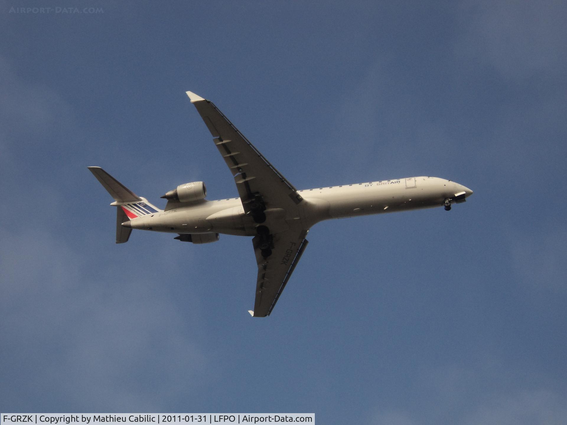 F-GRZK, 2005 Canadair CRJ-702 (CL-600-2C10) Regional Jet C/N 10198, CL-600-2C10 final runway 06