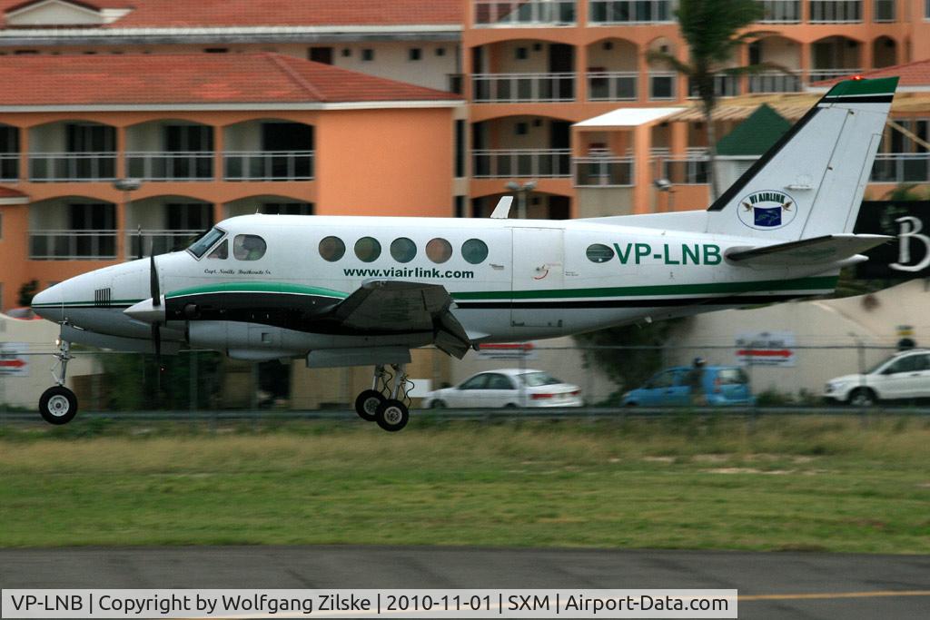 VP-LNB, 1973 Beechcraft A100 King Air C/N B-166, visitor