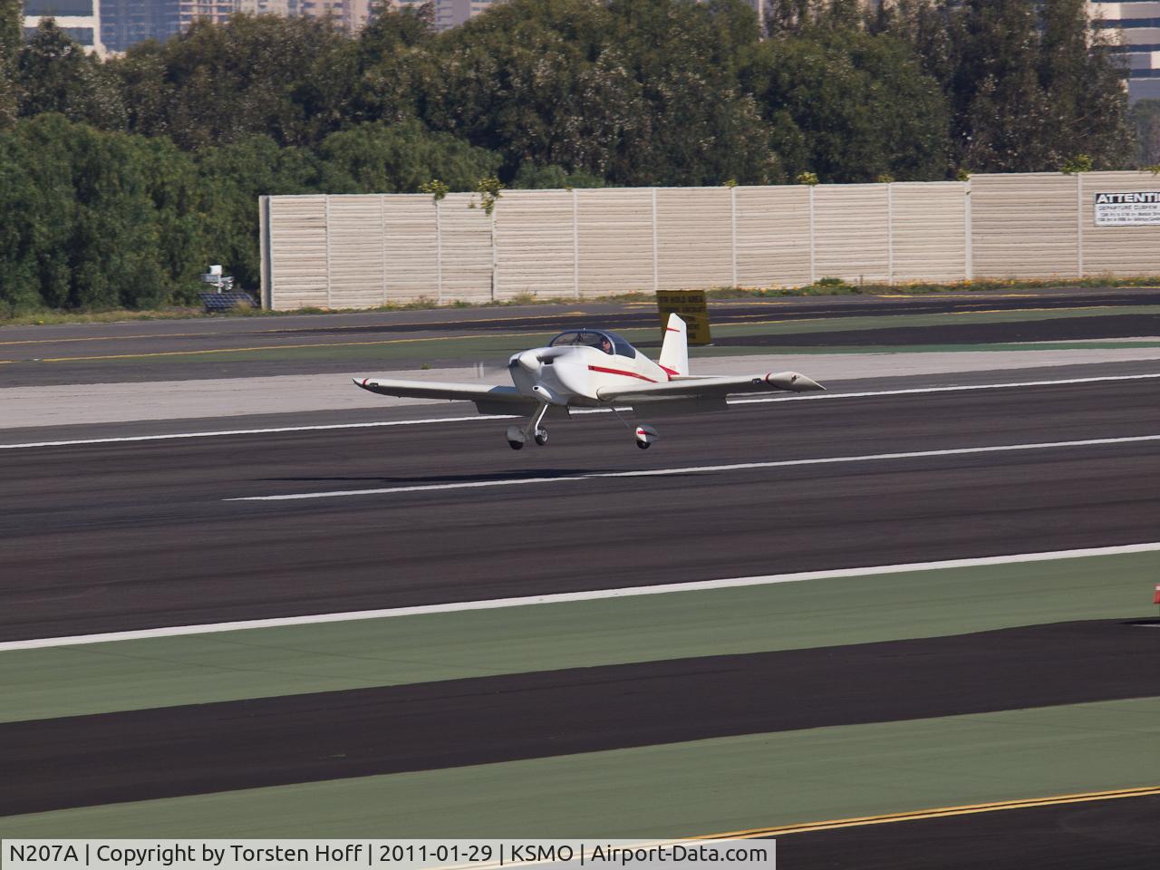 N207A, 1993 Vans RV-6A C/N 20430, N207A arriving on RWY 21