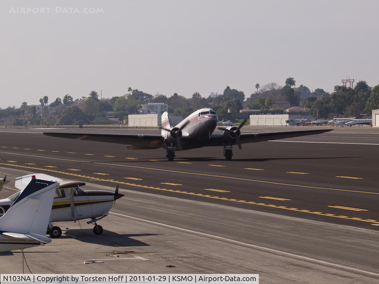 N103NA, 1945 Douglas DC-3C-S1C3G (C-47B) C/N 16821, N103NA taxiing
