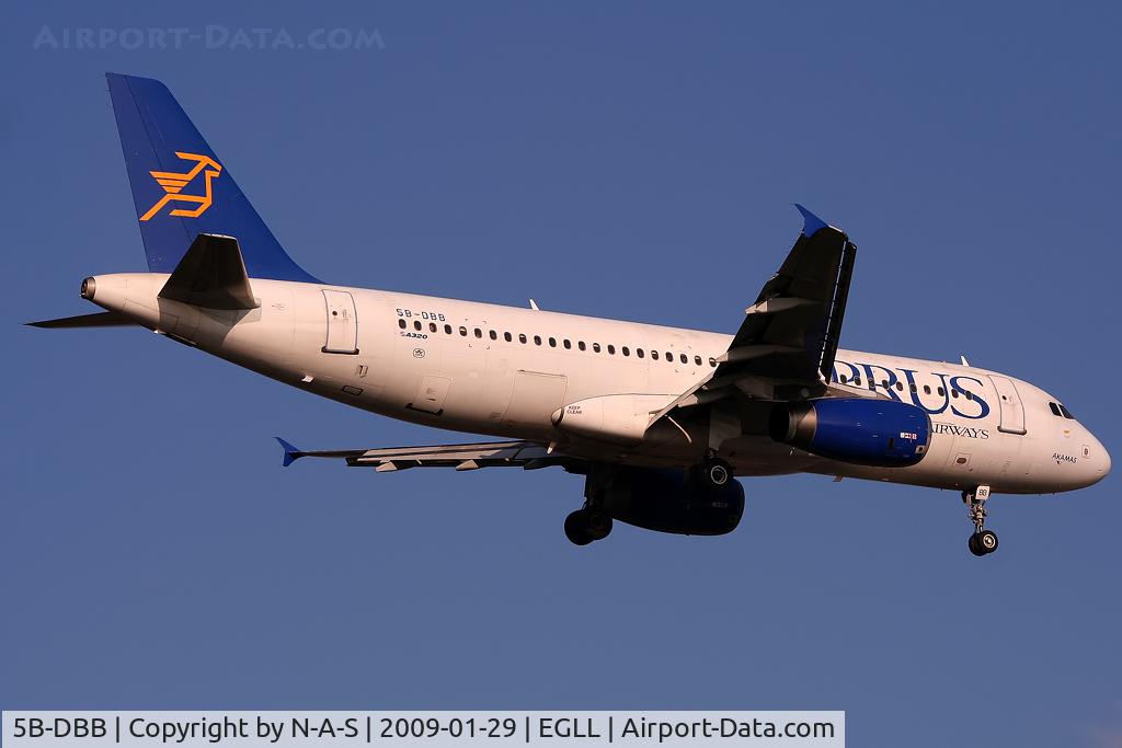 5B-DBB, 1991 Airbus A320-231 C/N 256, Short final