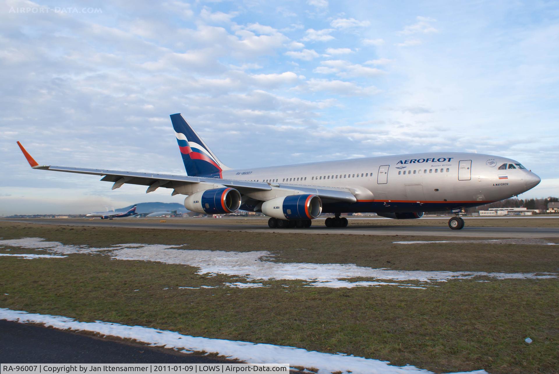 RA-96007, 1992 Ilyushin Il-96-300 C/N 74393201004, Wintercharter @ LOWS