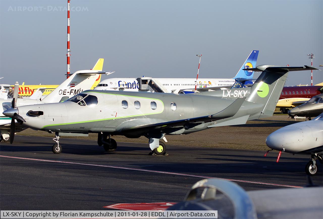 LX-SKY, 1995 Pilatus PC-12/45 C/N 108, .