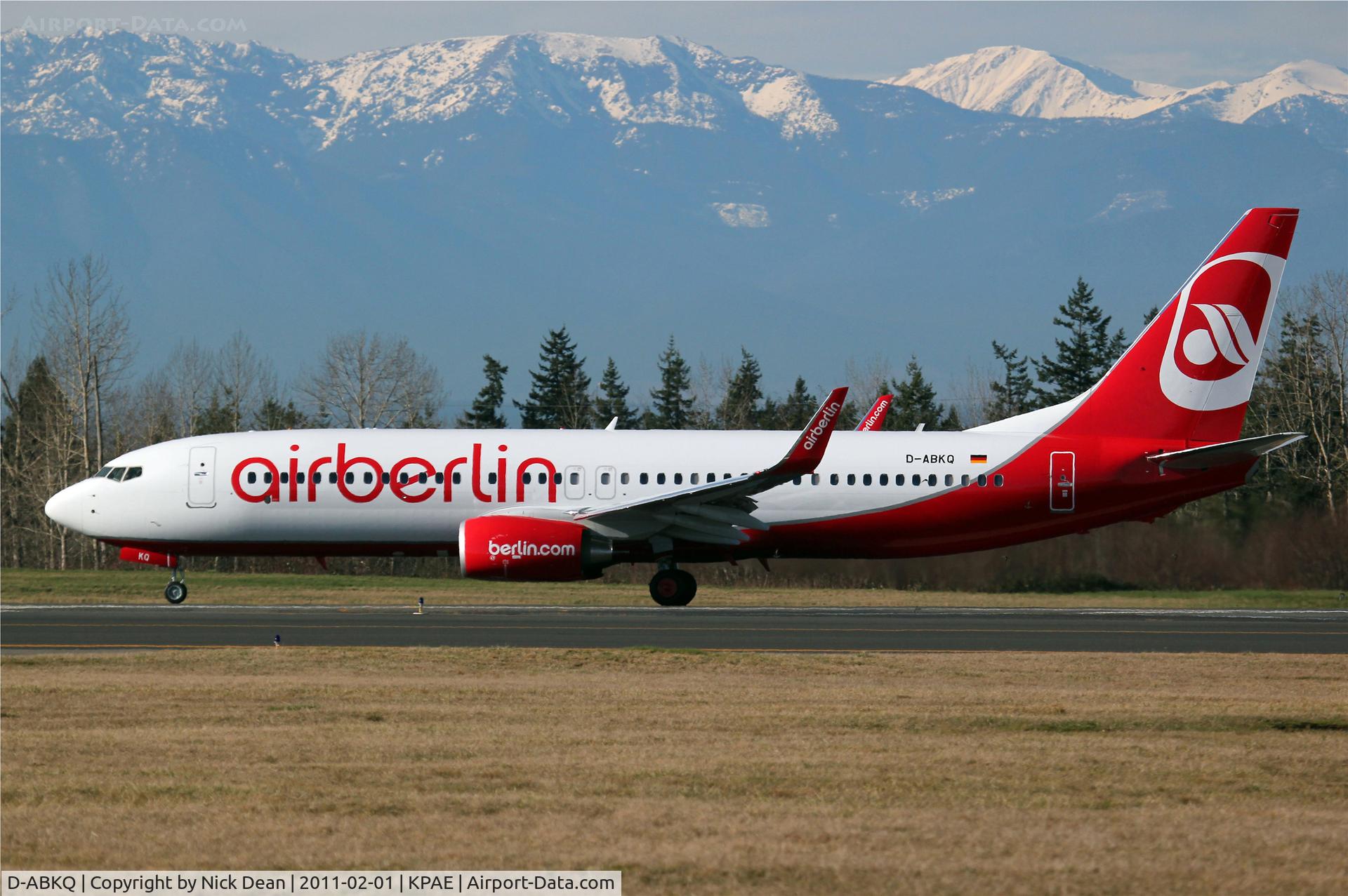 D-ABKQ, 2011 Boeing 737-86J C/N 37760, KPAE Boeing 301 arriving on 16R from KRNT on 1st flight for one touch and go and one trip around the pattern for a low approach prior to going to KBFI for the first time.