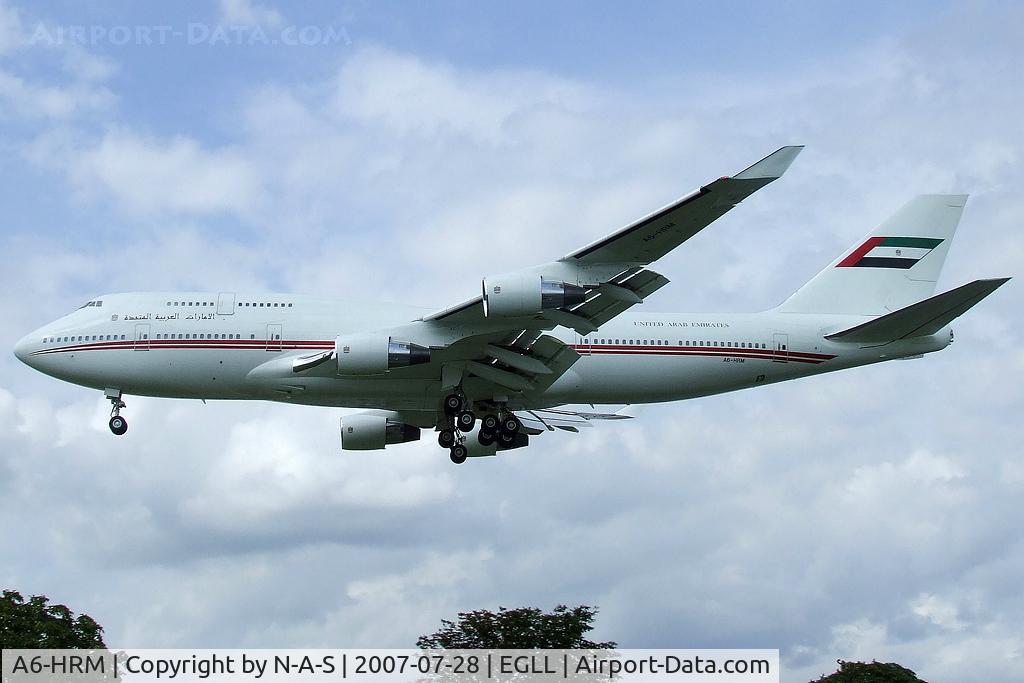 A6-HRM, 1998 Boeing 747-422 C/N 26903, Short final