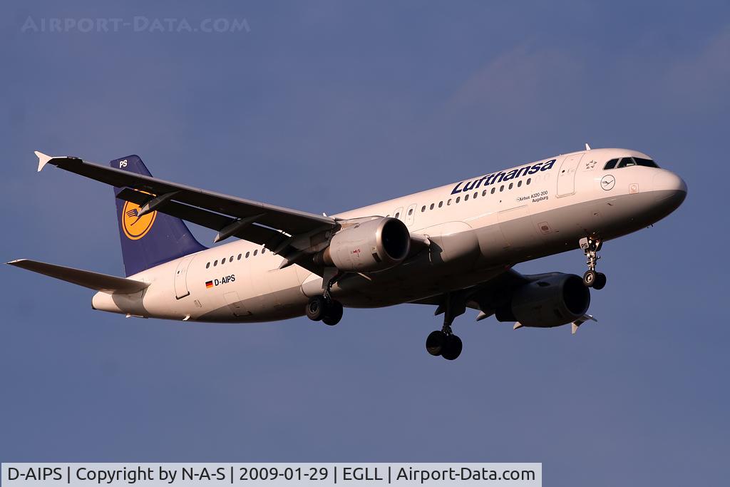 D-AIPS, 1990 Airbus A320-211 C/N 0116, Short final