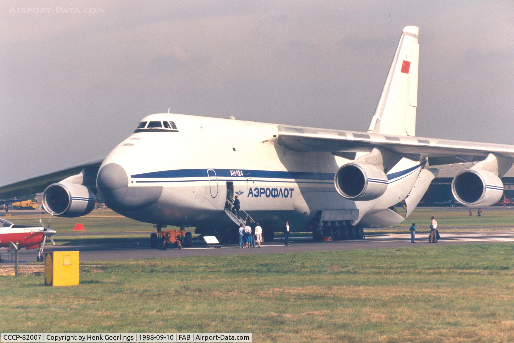 CCCP-82007, 1988 Antonov An-124-100 Ruslan C/N 19530501005, Farnborough Airshow , 1988